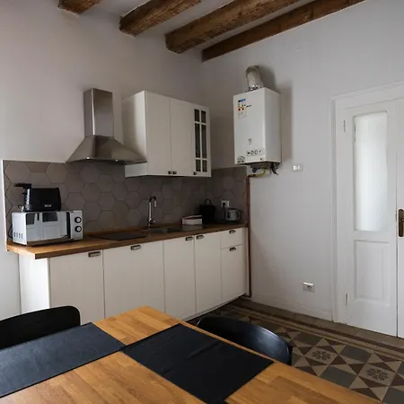 公寓 Traditional Italian House - *
