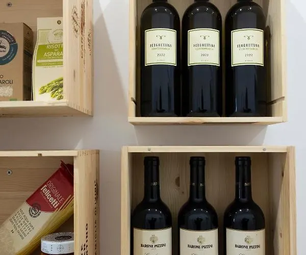 Traditional Italian House - Бергамо