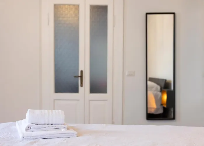 Traditional Italian House - Апартаменты *